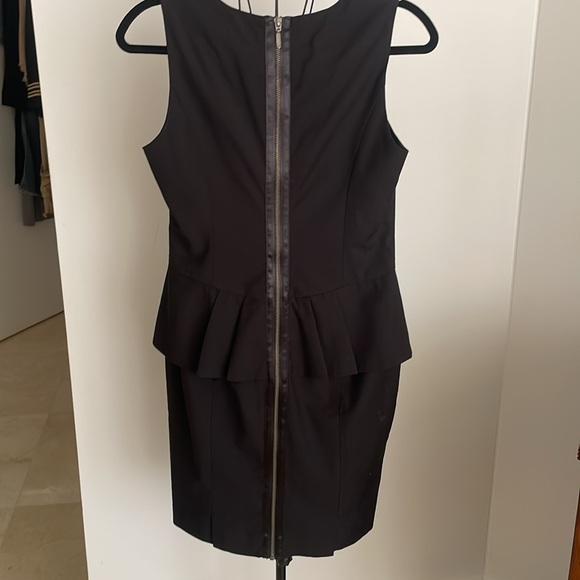 PRIORITIES BLACK PEPLUM DRESS - Picture 4 of 7